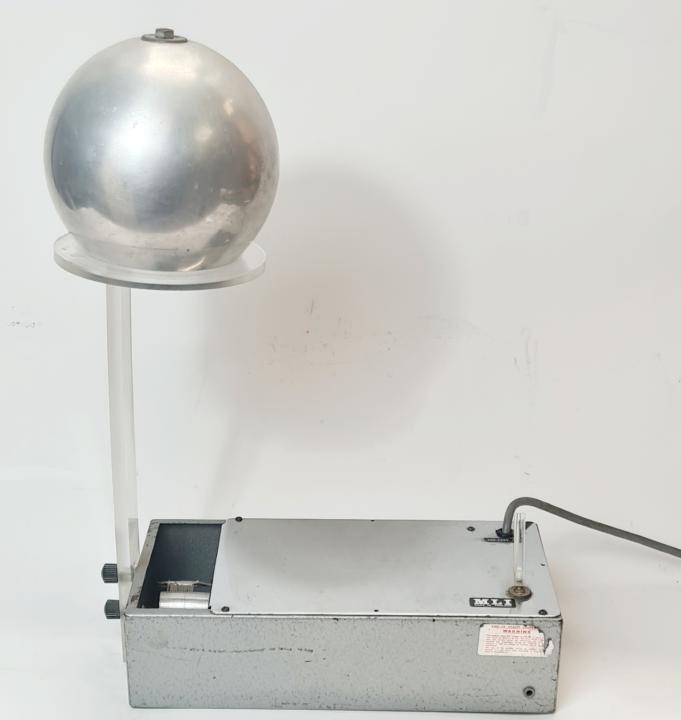 Van De Graaff Generator (NP) CURIOUS SCIENCE