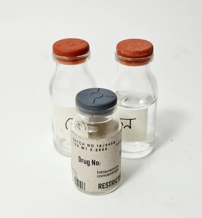 Small Vials (each) CURIOUS SCIENCE