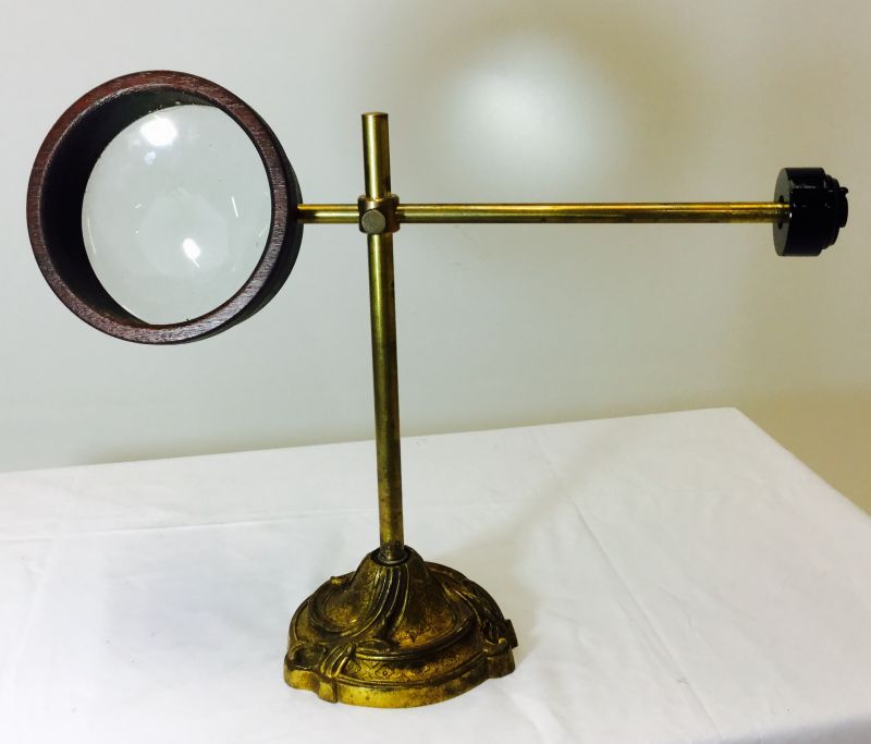 Large magnifying glass CURIOUS SCIENCE