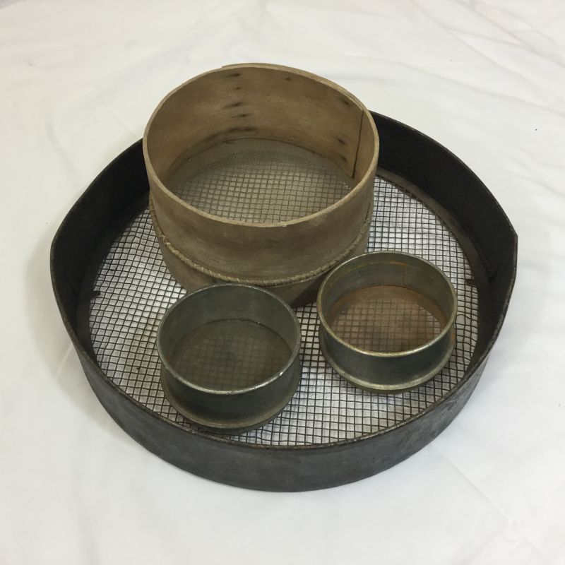 Vintage sifters CURIOUS SCIENCE