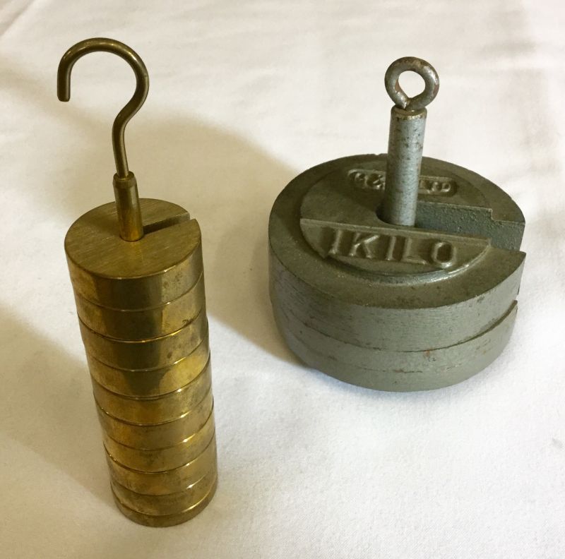 Weights CURIOUS SCIENCE