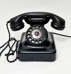 1948 Bakelite Telephone