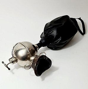 Inhaler With Ventilator Bag