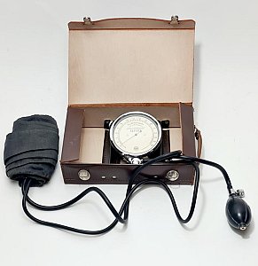 Period Sphygmomanometer In Leather Case