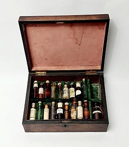Mahogany Cased Homeopathic Set
