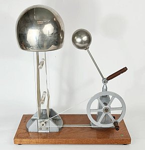 Van De Graaff Electrostatic Generator