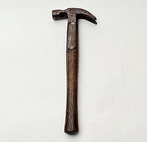 Wooden Handled Claw Hammer