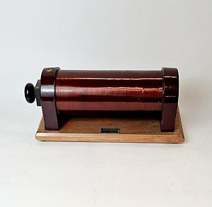 Large Induction Coil With Iron Core