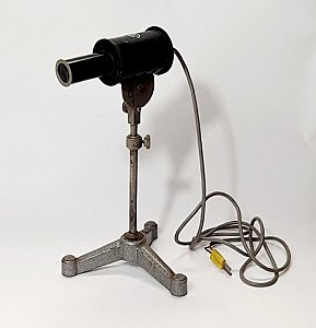 Adjustable Laboratory Light