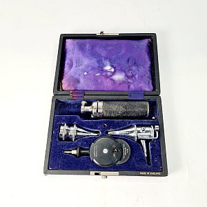 Cased Ophthalmoscope Set