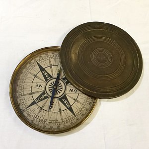 Brass cased compass with lid