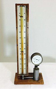 Pressure gauge