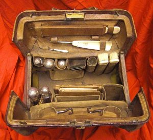 Brown Gentlemans Dressing Case