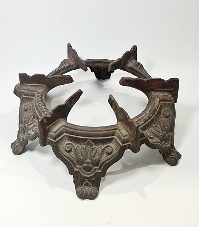 Cast Iron Pot Stand