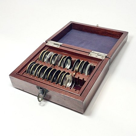 Case Of Opticians Lenses