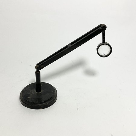 Articulated Magnifier