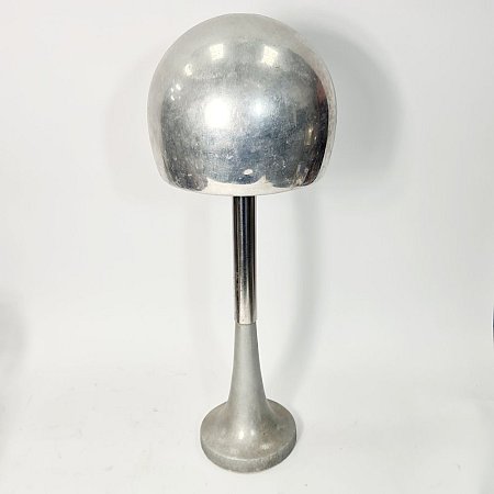Electrostatic Conductor On Wooden Spand