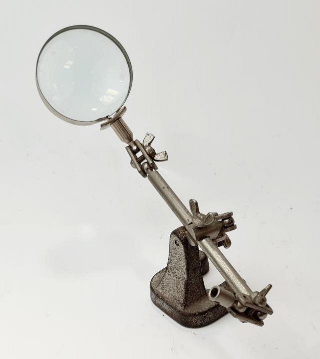 Laboratory Magnifier