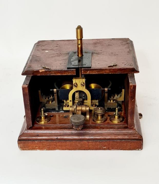 Large Telegraph / Morse Key