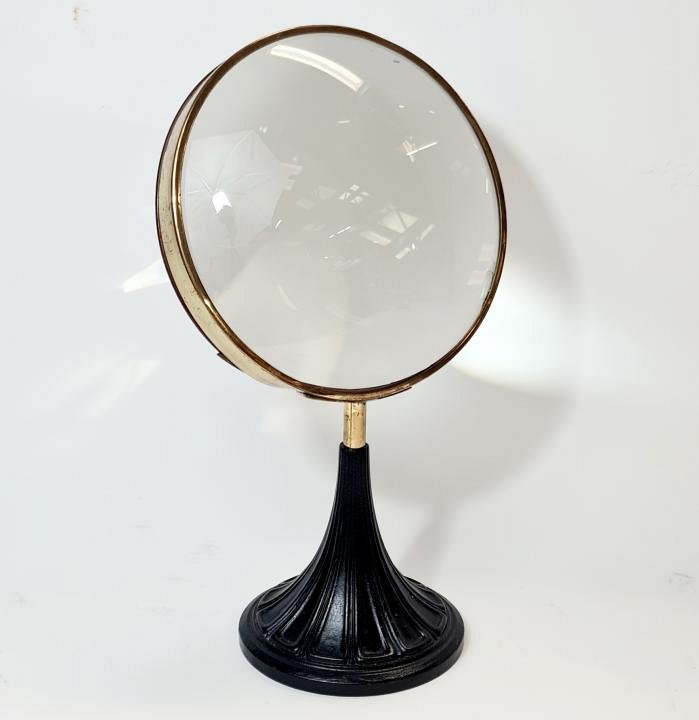 Desktop Magnifier With Iron Base