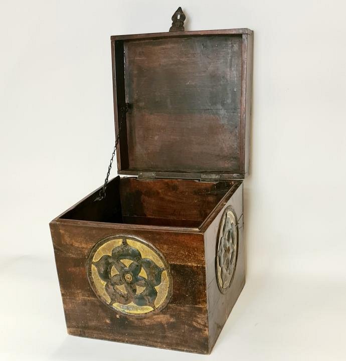 Wooden Box With Metal Flower Motif