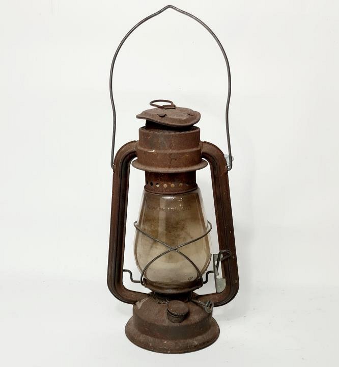 Hurricane lamp