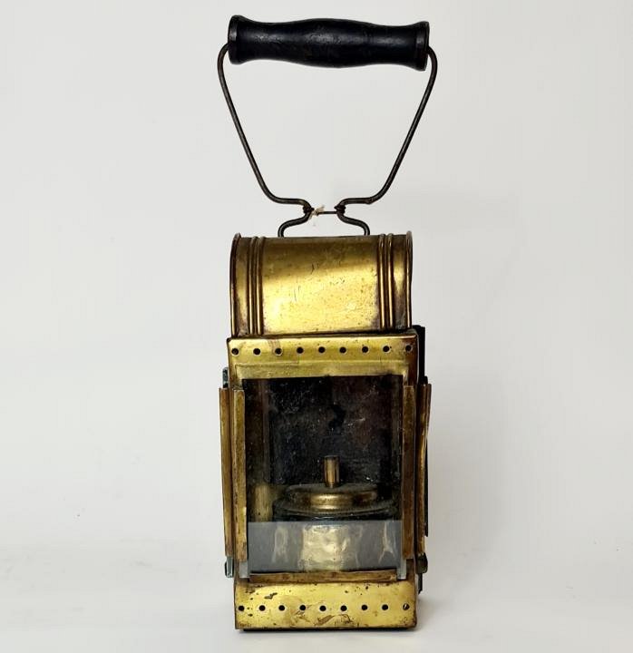 Brass Carriage Lamp