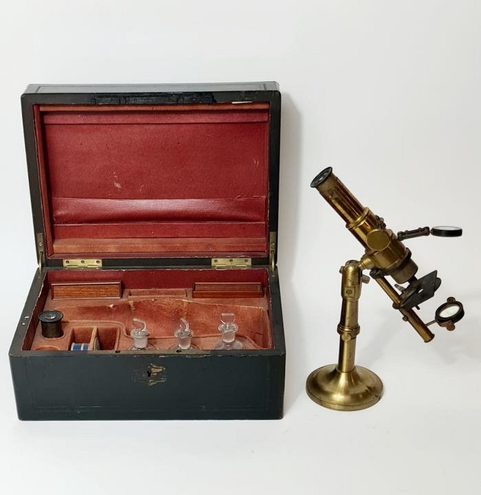 French Cased Microscope 19th c