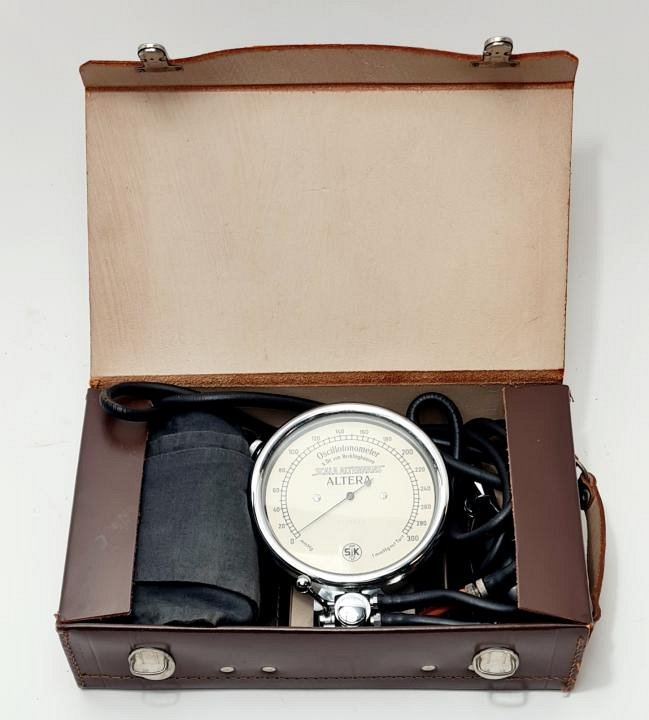 Period Sphygmomanometer In Leather Case