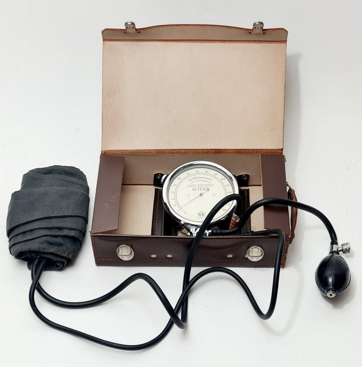Period Sphygmomanometer In Leather Case