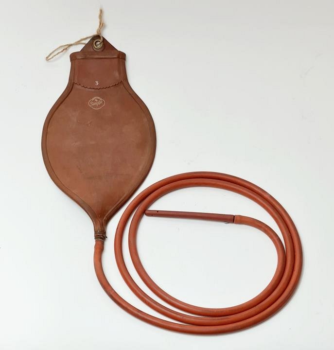 Period Stomach Pump Apparatus