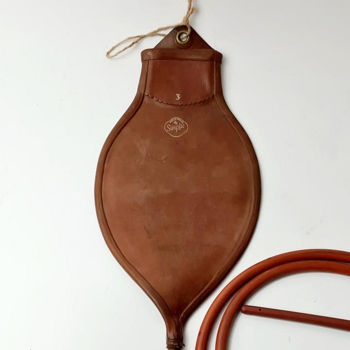 Period Stomach Pump Apparatus