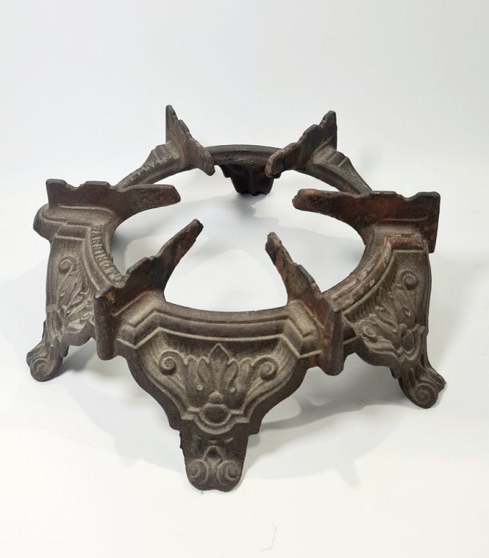 Cast Iron Pot Stand