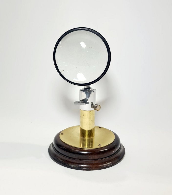Lens On Stand
