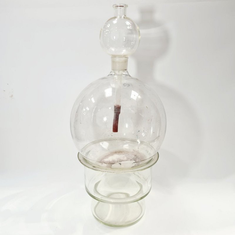 Lab Glassware - large spherical, desicator, kipps head