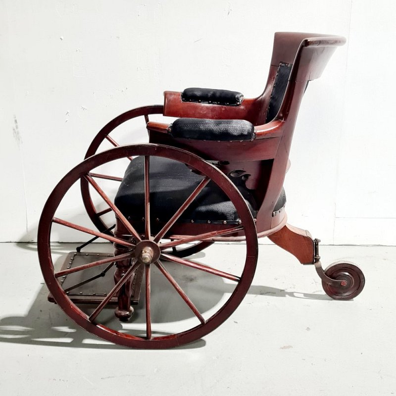 Period Wherlchair