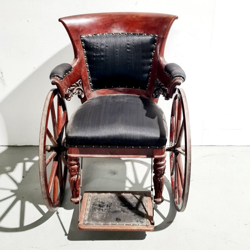 Period Wherlchair