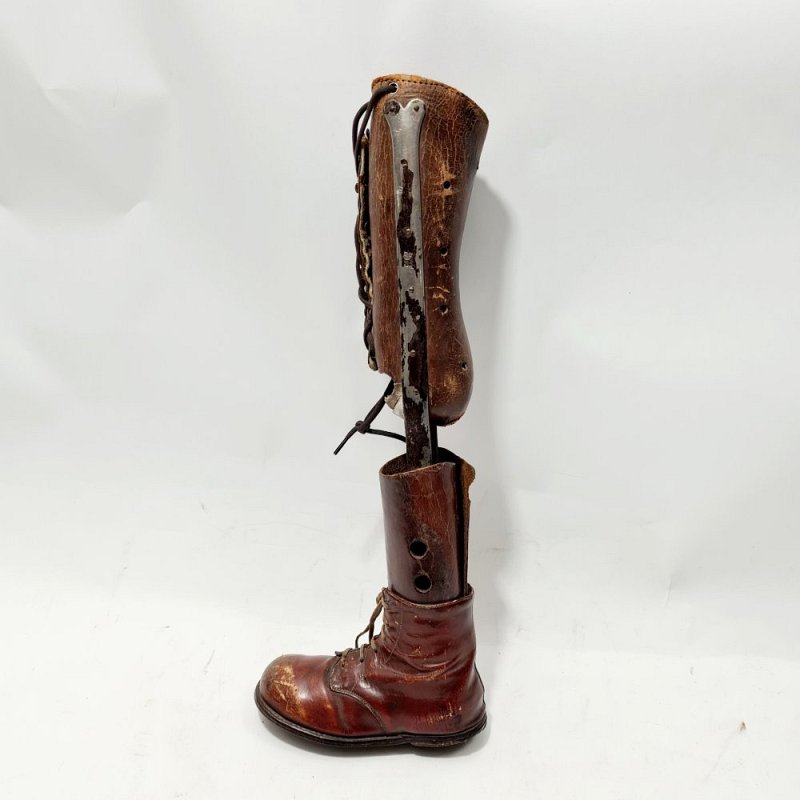 Child prosthetic leg