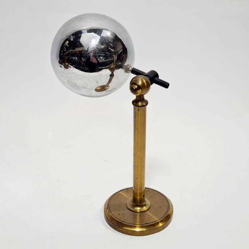 Electrostatic Conductor