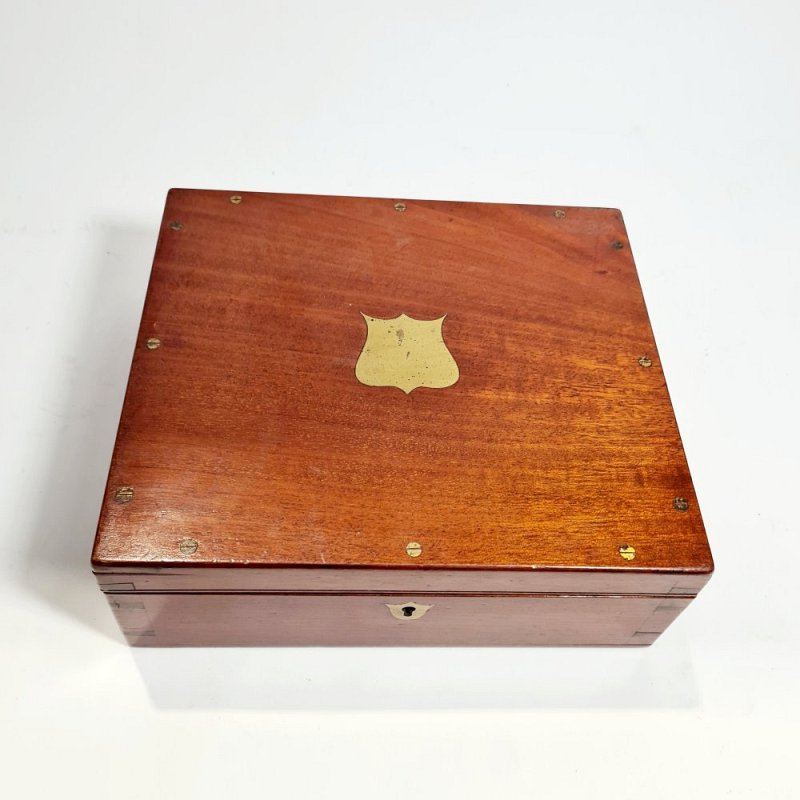 Surgeons Instruments In Casr