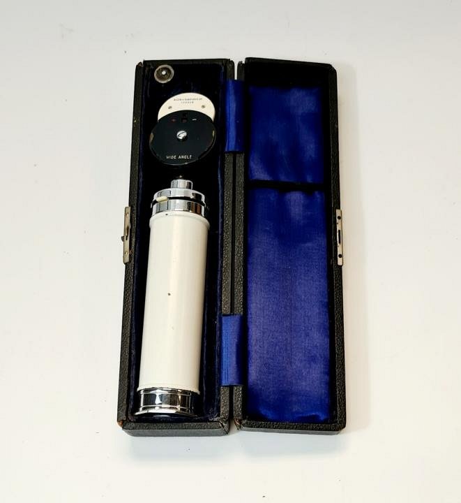 Cased Period Ophthalmoscope