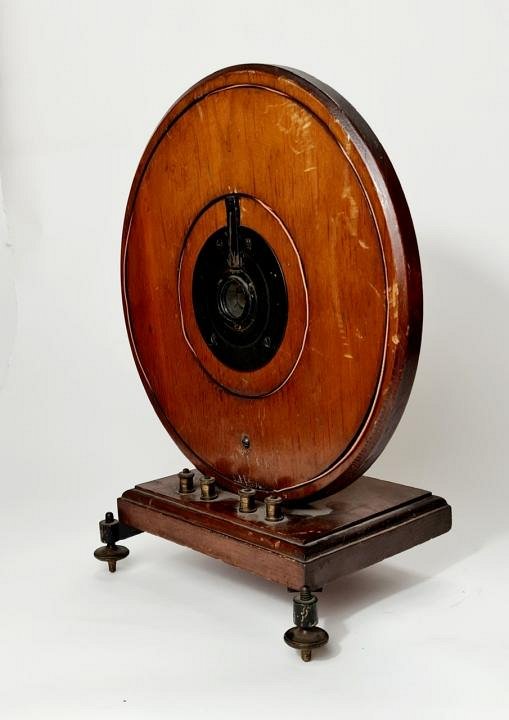 Wooden Disc / Lens Apparatus