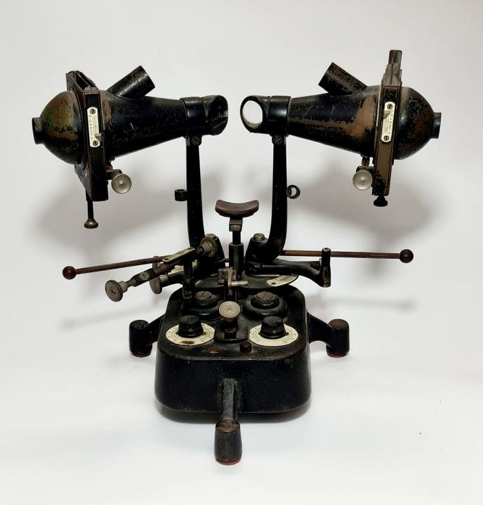 Vintage Optometer / Eye Test