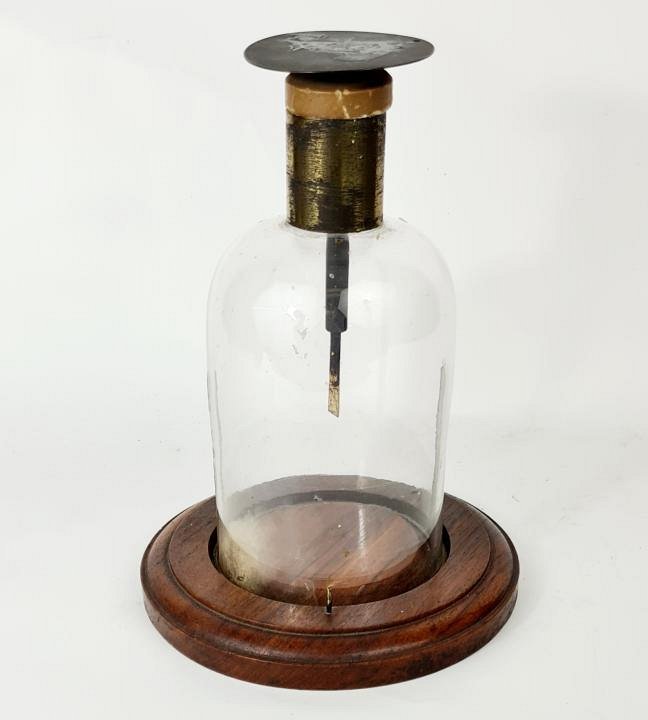 Gold Leaf Electroscope