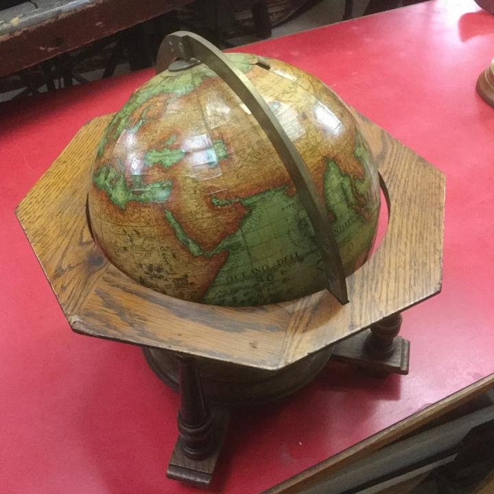 Desktop globe