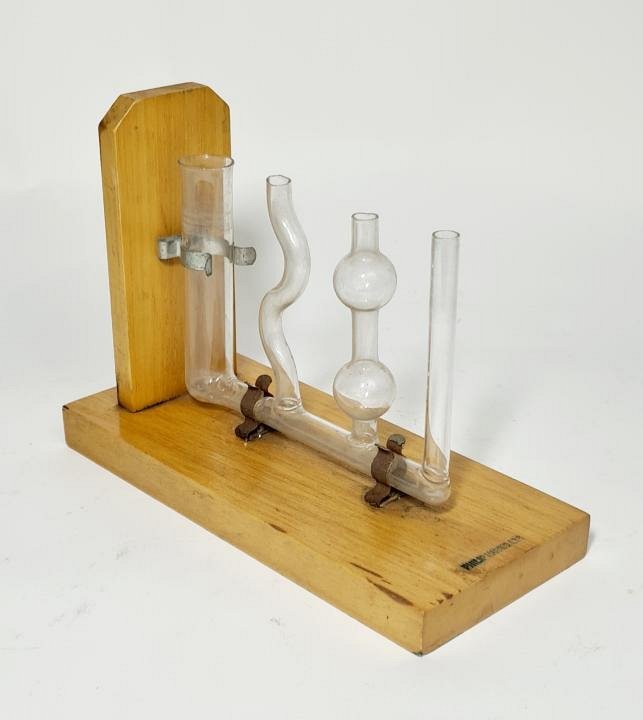 Glass Tube Apparatus