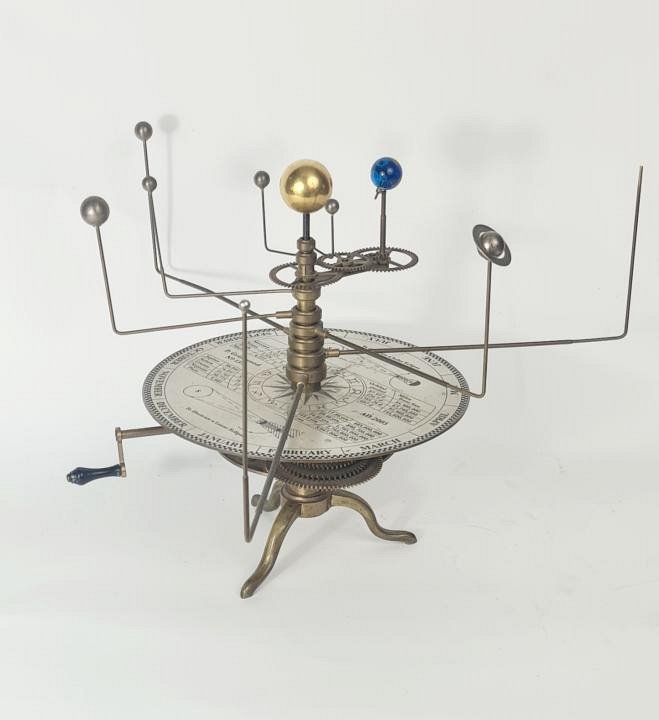 Orrery: Planet, Natural Satellite, Heliocentrism, Clockwork, Sun,  Antikythera Mechanism, Armillary Sphere, Planetarium, Solar System Model,  Armagh Observatory, Astrarium, Astrolabe - Surhone, Lambert M., Timpledon,  Miriam T., Marseken, Susan F