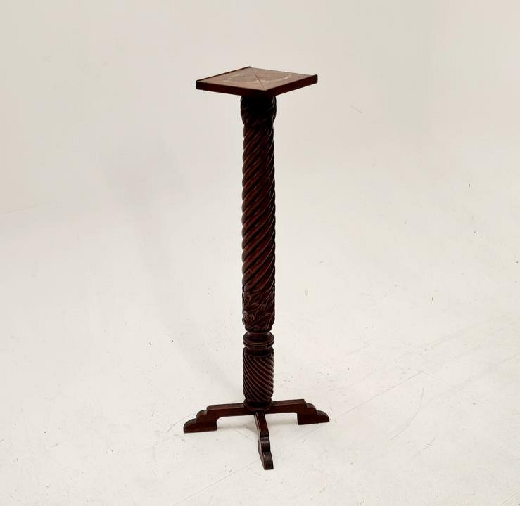 Wooden Column Stand