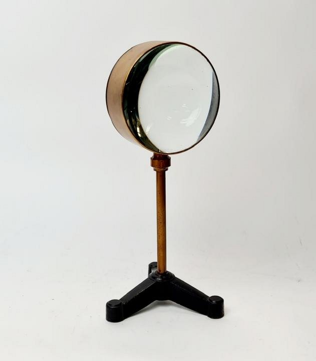 Magnifying Lens On Tripod Stand