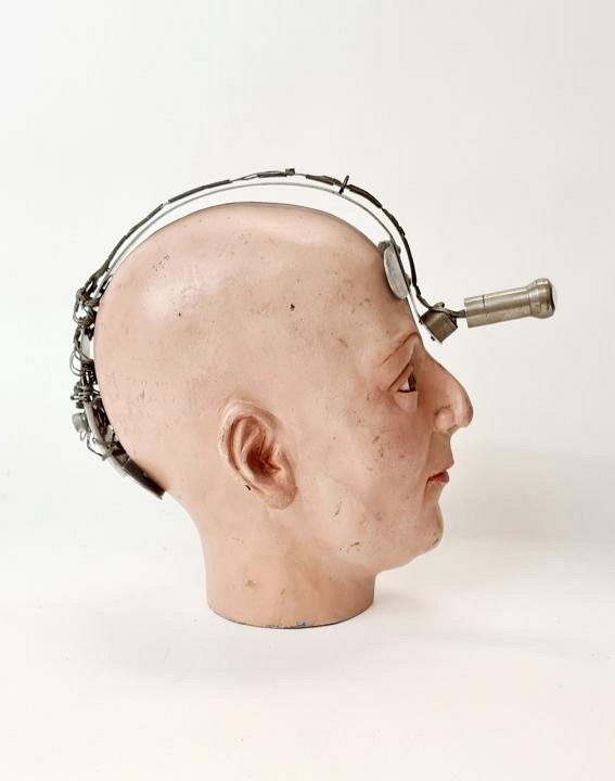 Period Surgeon’s Head Light On Mannequin Head